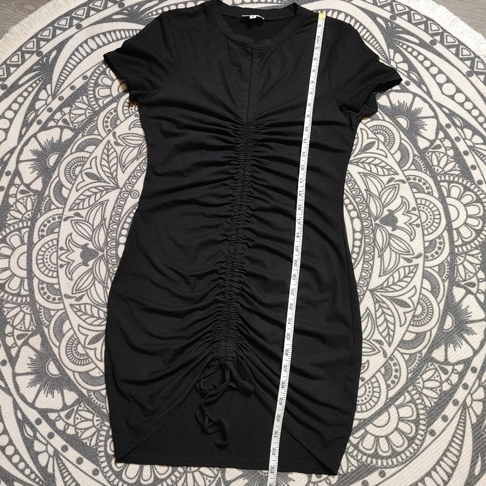 REVOLVE Superdown Ruched Dress Size M - Picture 13 of 14